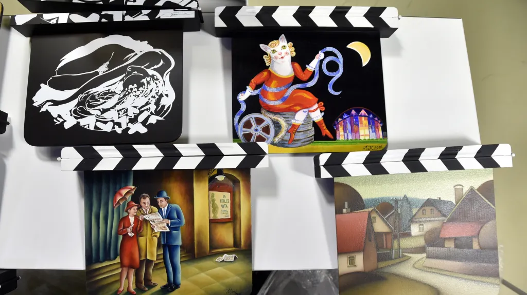 Minisalon filmových klapek pomáhá už osmnáct let