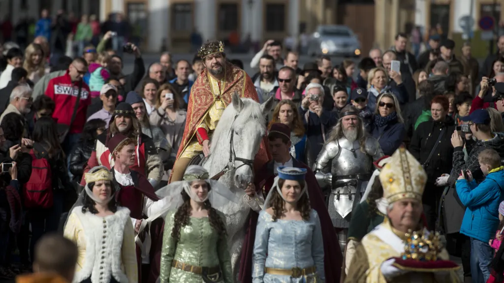 Slavnostní průvod na Pražském hradě