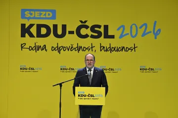 Musíme být štítem proti populismu, řekl na sjezdu lidovců končící předseda Výborný