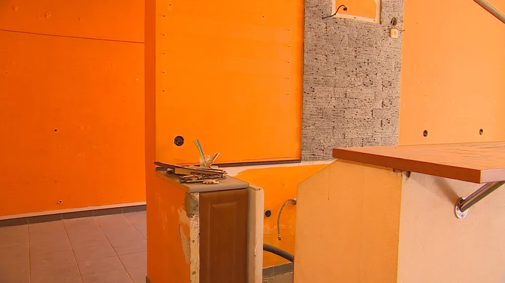 Dům pro projekt Symbios se musí opravit