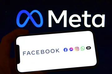 Hodnota majitele Facebooku klesla o 200 miliard dolarů, nejvíce v historii trhů