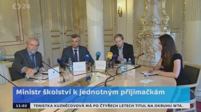 Chládek ke zkouškám: Příští rok pilotně, od roku 2016 naostro