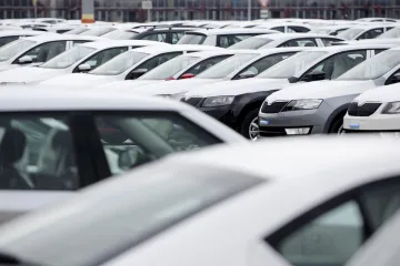 Spor o cla na dovoz aut pokračuje. Trump odmítl návrh Unie a přirovnal ji k Číně