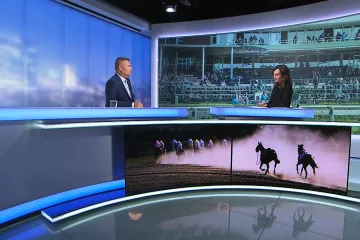 Nešťastná náhoda, najít viníka bude těžké, říká k neštěstí na dostizích v Pardubicích komentátor Svačina