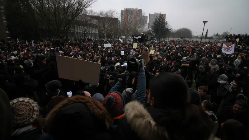 Demonstrace na podporu údajné oběti policejní brutality Thea