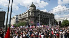 Květnové protivládní protesty v Bělehradu