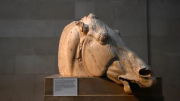 Sochařská díla z Parthenónu v Britském muzeu