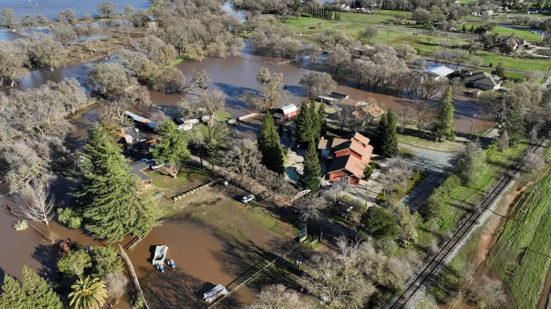 Děště způsobily v Kalifornii povodně