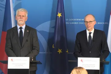 Lucemburský premiér ocenil plán Česka na munici pro Ukrajinu, příspěvek své země ale ještě neoznámil