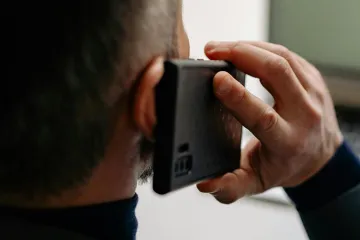 Podvodníci v telefonátech používají skutečná jména policistů