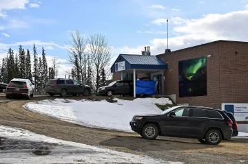 Podezřelou z masové střelby v Kanadě je místní obyvatelka, oznámila policie