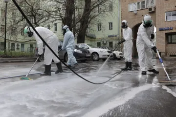 Paříž bude fasovat roušky. Turecko má nejvíce nakažených mimo Evropu a USA