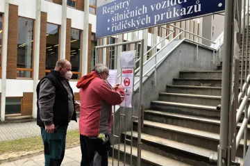 Brněnský registr řidičů začal fungovat v omezeném režimu. Minulý týden ho zavřela karanténa