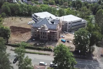 Léčebna ve Dvoře Králové nemá potřebná razítka, podle stavebního úřadu jde o nepovolenou stavbu