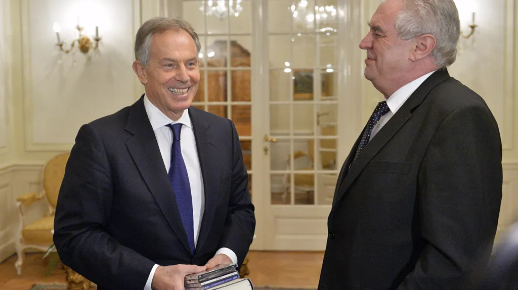 Tony Blair a Miloš Zeman na schůzce v Lánech