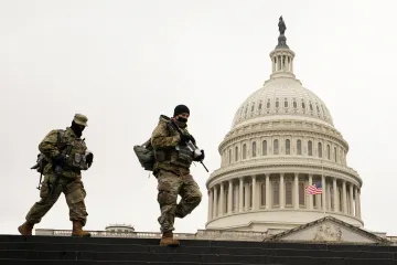 Třetí den procesu se obžaloba snažila spojit činy výtržníků a slova Trumpa