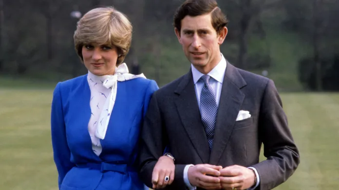 Lady Diana Spencerová a princ Charles oznámili zasnoubení počátkem roku 1981