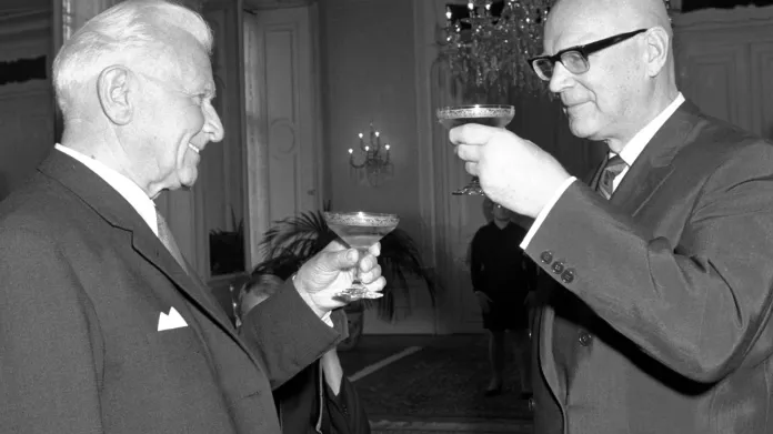 Prezidenti Urho Kekkonen (vpravo) a Ludvík Svoboda