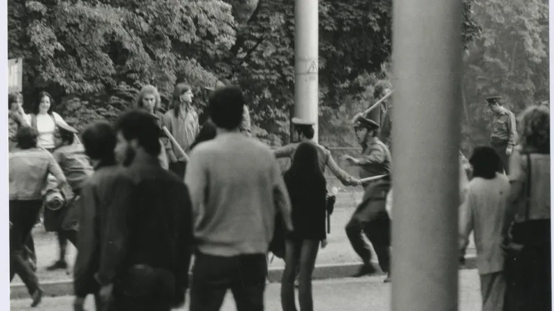 Brutální zákrok v brněnských Pisárkách