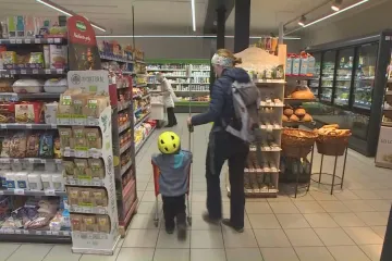 Tržby v maloobchodě se v září snížily o 5,6 procenta. Pokles oproti létu zpomalil