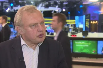 Švýcarsko zrušilo stíhání v Ransdorfově kauze. Obviněné čeká odškodné