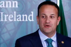 EU nechce Británii uvěznit, je ochotna vyjít Mayové vstříc, tvrdí irský premiér