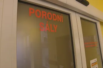 Pardubická nemocnice kvůli odstávce elektřiny omezí příjem, rodičky musí jet jinam