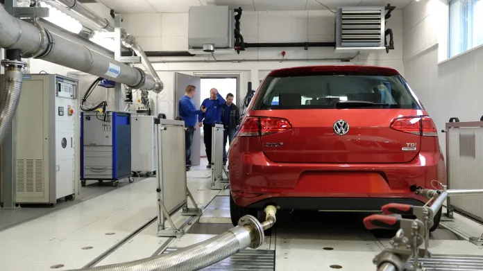 Měření emisí u auta VW Golf