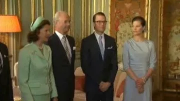 Švédský král Karel Gustav s chotí, dcerou a budoucím zetěm