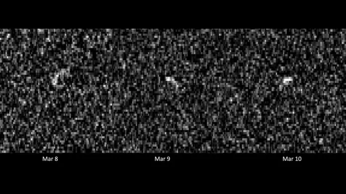 Reálné radarové snímky asteroidu Apophis