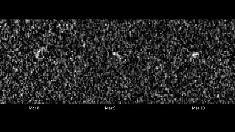 Reálné radarové snímky asteroidu Apophis