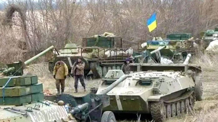 USA rozšířily sankce a slíbily Ukrajině vojenskou techniku