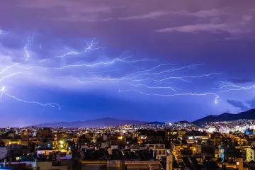 Není blesk jako blesk. Meteorolog vysvětluje, které jsou nejnebezpečnější