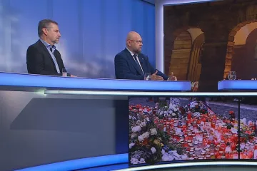 Střelce je třeba včas rozpoznat, psychotesty ano, omezení zbraní ne, zaznělo v debatě politiků