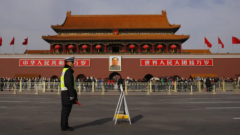 Dodnes se tvoří před Maovým mauzoleem nekonečné fronty