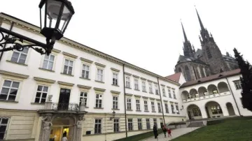 Biskupský dvůr