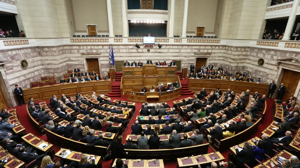 Řecký parlament ani napotřetí nezvolil prezidenta