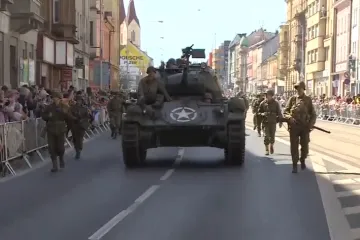 Konvoj svobody projíždí Plzní