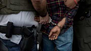 Ilustrační foto – zadržení imigranta americkými úřady