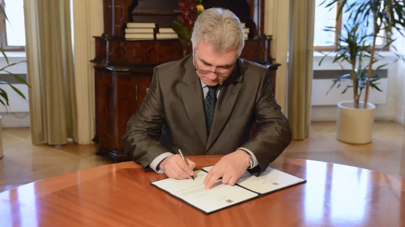 Předseda Senátu Milan Štěch (ČSSD)