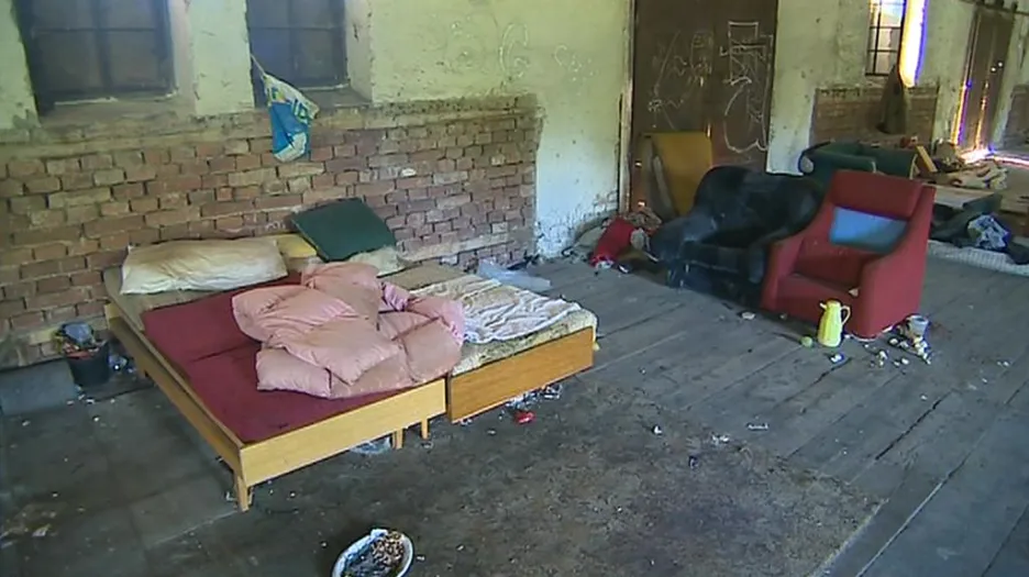 Jeden ze squatů, kde se zdržují bezdomovci