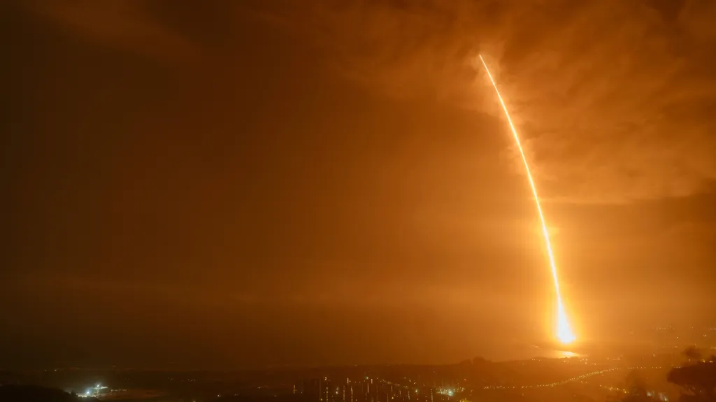 Start rakety Dlouhý pochod-7 Y3 v Číně