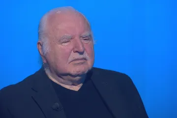 Umění je elitní, ale nepohrdá. Jemně proudí jako vůně, říká Knížák