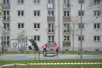 Odkladem nájemného mohou lidé přijít o příspěvek na bydlení, varuje ombudsman