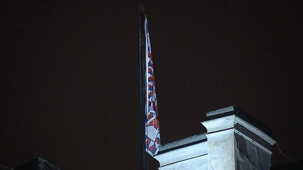 Svěšení prezidentské standarty zakončilo Klausův mandát