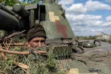 Ukrajinští vojáci vstoupili do Lymanu, uvedla náměstkyně ministra obrany. Rusové mluví o stažení