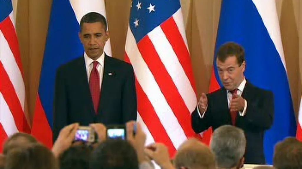 Obama s Medveděvem
