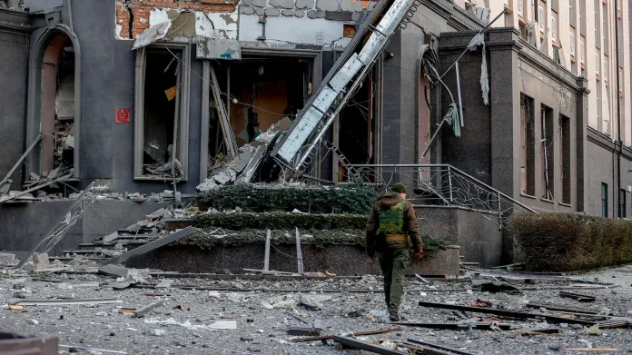 Následky ruského leteckého útoku na Kyjev