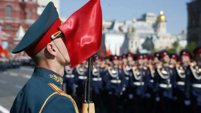 Bez komentáře: Vojenská přehlídka v Moskvě