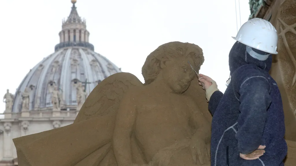 Vatikánský betlém z písku